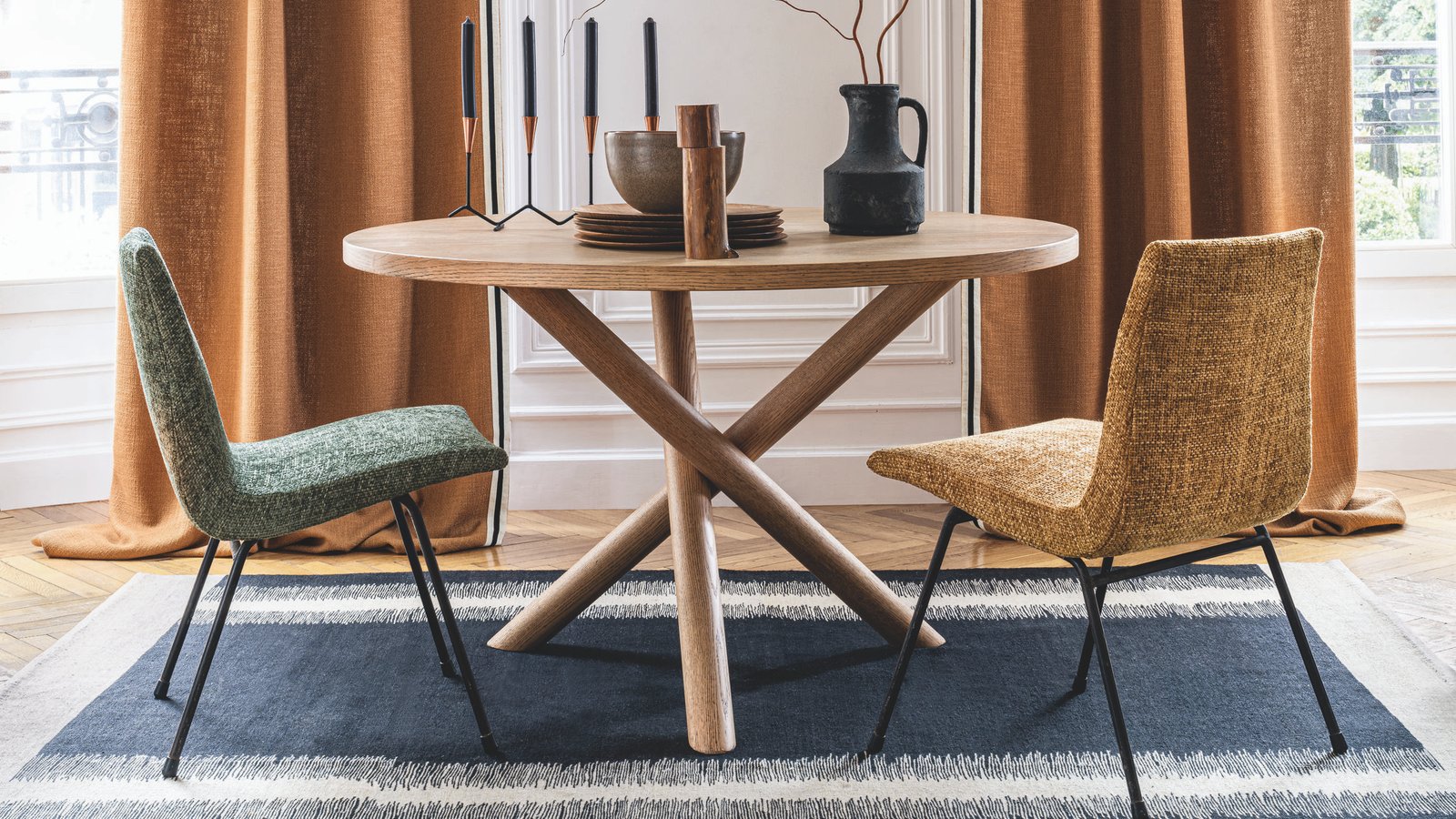 RIDEAUX SUR MESURE EN ACCORD AVEC LE MOBILIER