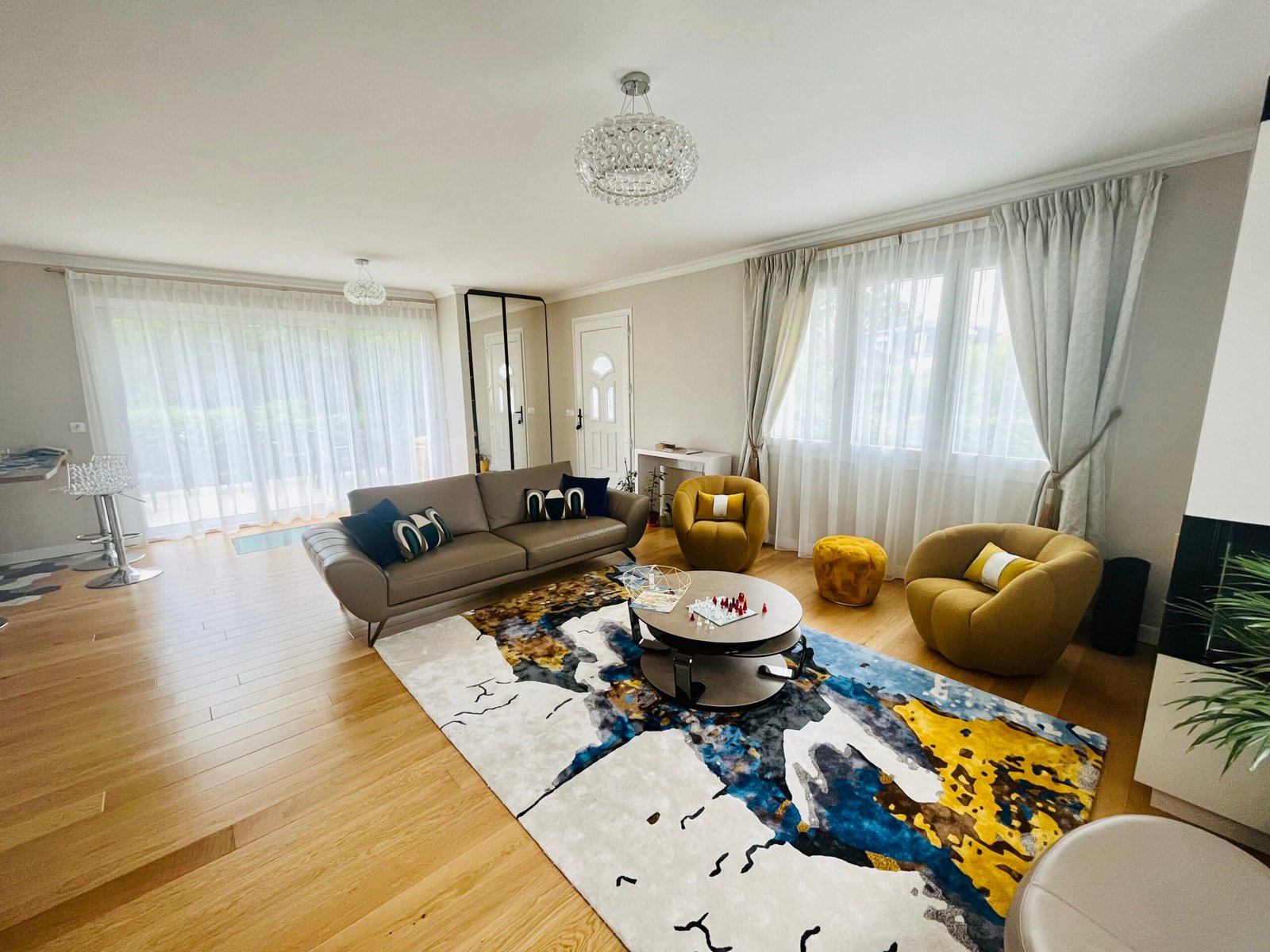 Voilages sur mesure et rideaux pour une belle maison yvelines