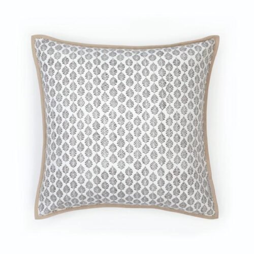 Coussin en coton imprimé motif végétal stylisé coloris gris