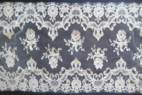 Dentelle en galon 28 cm