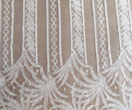 Coupe Dentelle coloris soie naturelle ivoire ANNÉES 20