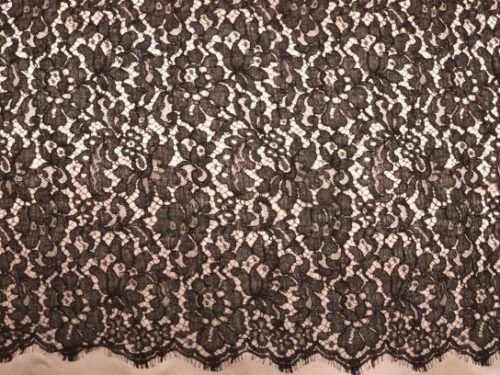 COUPON 2 mètres de Dentelle de Calais grandes fleurs intemporelles double écaille noire
