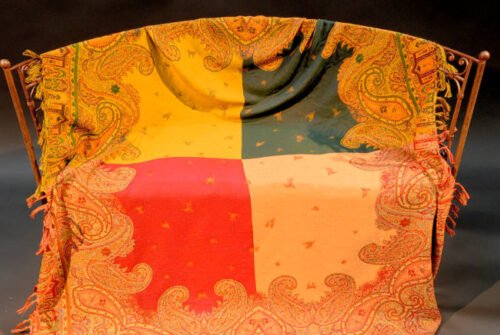 JETÉ DE CANAPÉ JHANSI FEU 150/150