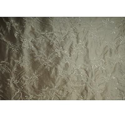 3m50 Tissu de soie Brodée  Pigeon vendu au mètre