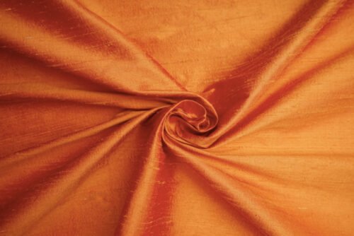 Soie Shantung Sauvage flamme vendu au mètre
