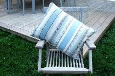 Housse de Coussin passepoilé et zippé en Rayure RIBOLLA